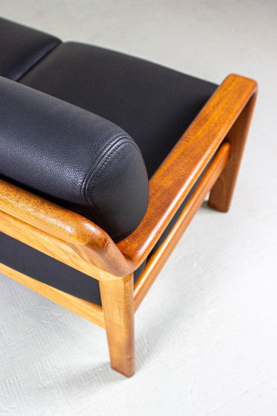 Image 1 of Divano vintage in teak, divano in pelle, modello a 2 posti Olsen & Laursen, anni '80