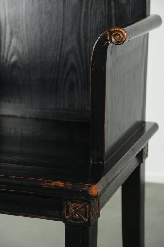 Schwarzer Holzstuhl/Beistellstuhl im chinesischen Stil mit wunderschönen Details und luxuriöser Optik (photo 10 of 14)
