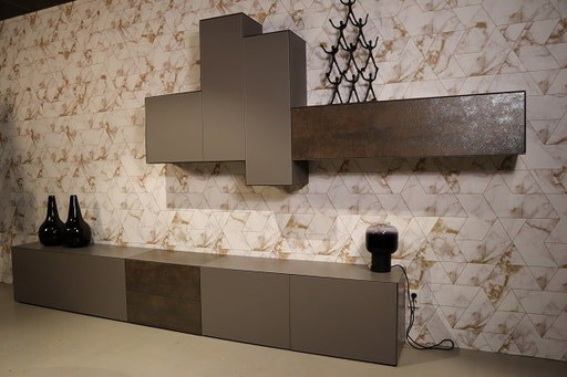 Credenza TV con marchio privato Titolo