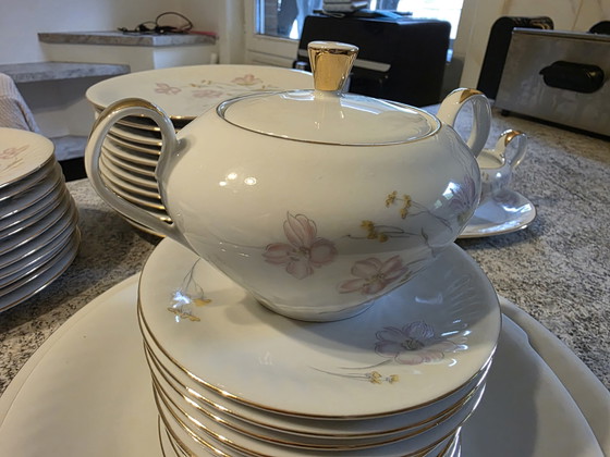 Image 1 of Beautiful pre-war 1918-1945 Arzberg 12-person coffee/dinner service
