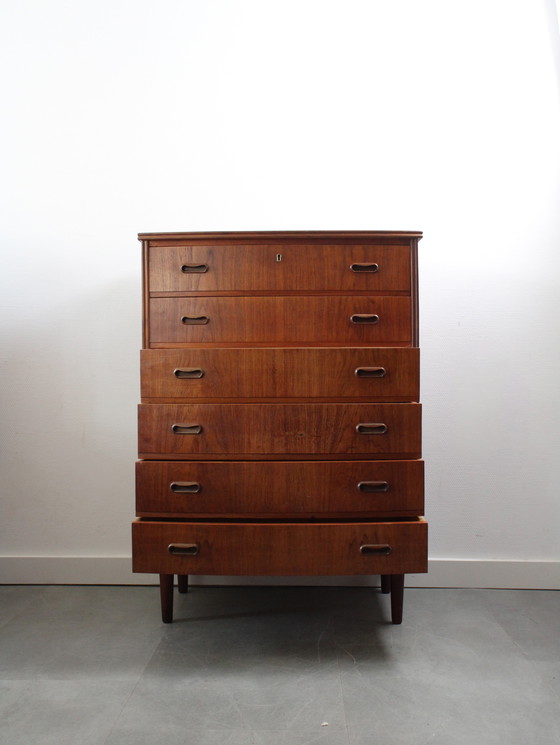 Image 1 of Cassettiera danese vintage in teak 