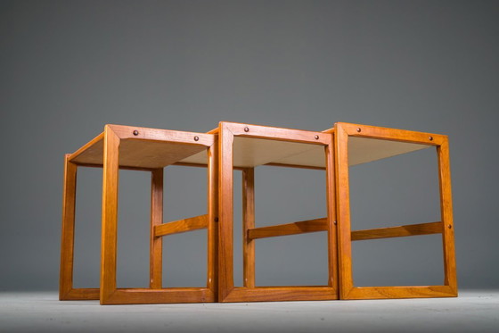 Image 1 of Mesas nido escandinavas de teca de mediados de siglo, 1960, set de 3
