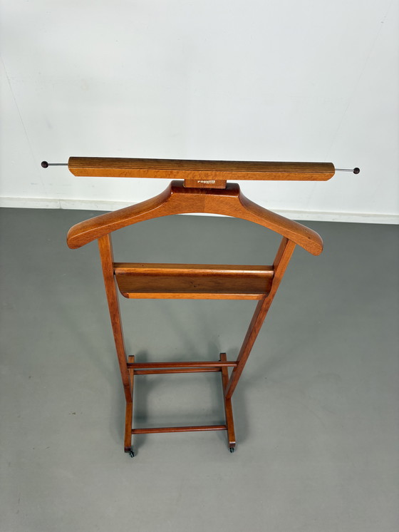 Image 1 of VALET STAND DRESSBERY ITALIANO DI METÀ SECOLO FRATELLI REGUITTI di Ico Parisi