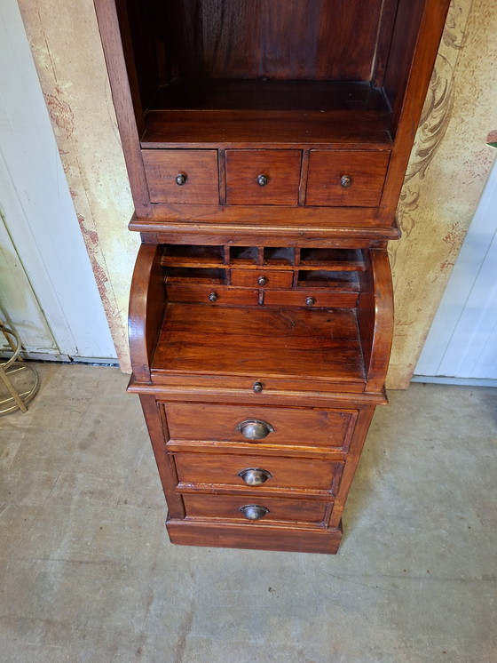 Image 1 of Libreria coloniale in teak, armadio da ingresso, armadio per stoviglie, dimensioni 50x54 cm e altezza 215 cm.