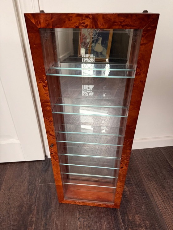 Image 1 of Antiche vetrine in rovere tigrato del 1921 con ripiani in vetro