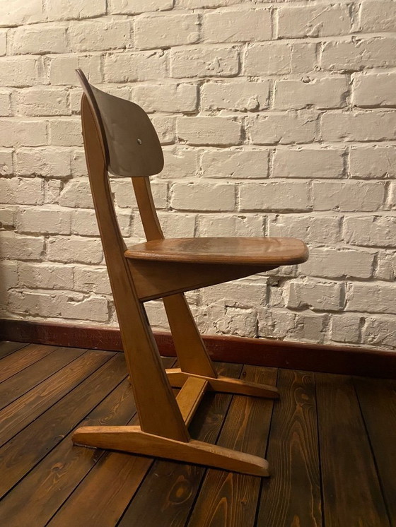 Image 1 of vintage houten schoolstoeltje casala
