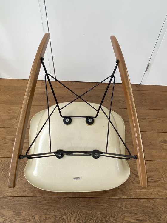 Image 1 of Set of 2 original Eames RAR rocking chairs fiberglass -Herman Miller