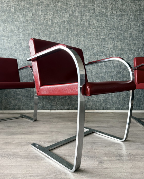 Image 1 of Ensemble de 4 fauteuils Brno vintage de Fasem en cuir rouge