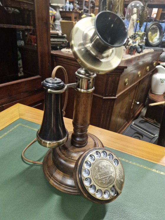 Image 1 of Telefono antico