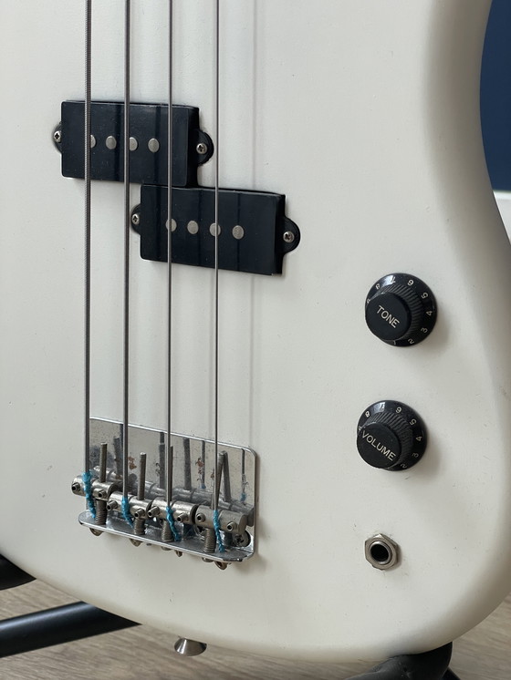 Image 1 of Vester Basgitaar vintage