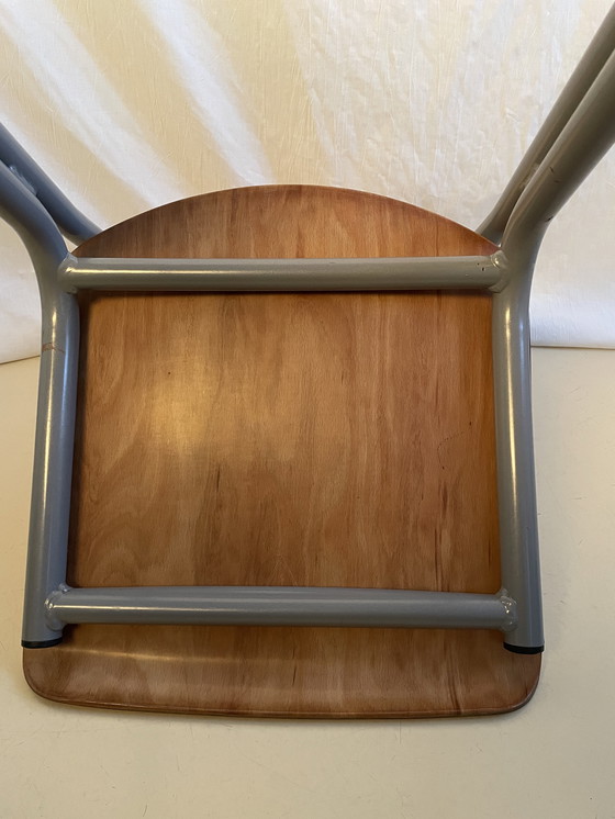 Image 1 of 4 Vintage Ahrend Schoolstoelen - oerdegelijk en stijlvol 