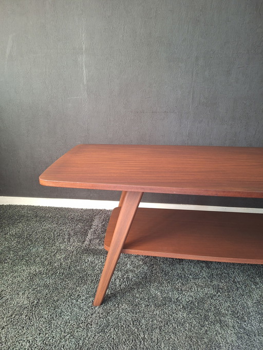 Sehr schöner Vintage Couchtisch