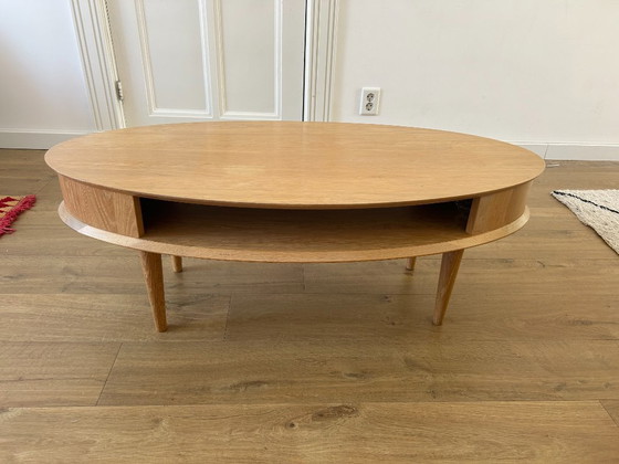 2010s Ovale Salontafel Van Massief Hout – Wood (photo 5 of 5)
