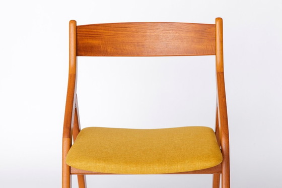 Image 1 of Chaise pliante vintage par Dyrlund, Danemark, 1960 Le prix est par chaise - 2 disponibles.  Une chaise pliante classique du Mid 