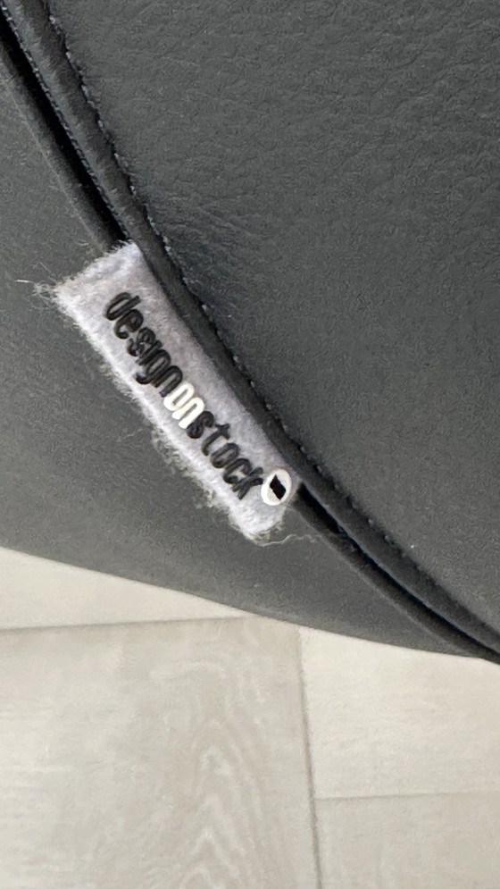 Image 1 of Poltrona design in stock Djenné 