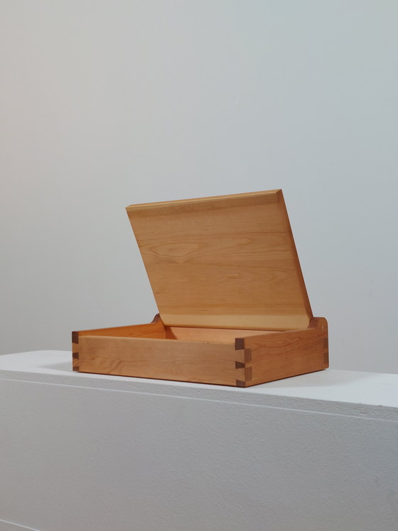 Image 1 of Carpenter-made wooden minimalist vintage wooden box dovetail