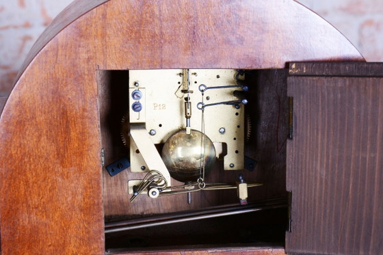 Restored Art Deco Table Clock, Made by UP Závody, Mahogany, Czech, 1920s – Glass, Wood (photo 12 of 17)