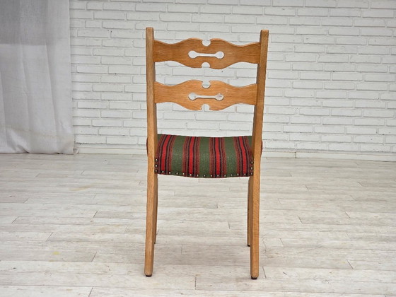 Image 1 of Set van 2 Deense eetkamerstoelen uit de jaren 70, meubelwol, massief eikenhout