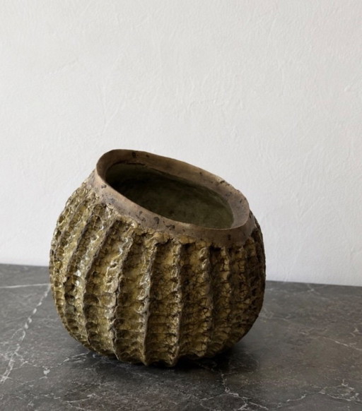 Raku-Seeigel-Pflanztopf