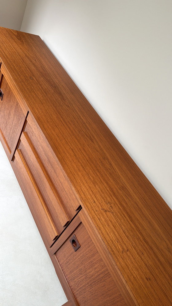 Credenza vintage in legno di teak – Credenze, Wood (photo 13 of 13)