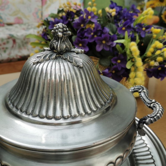 Image 1 of Antike Suppenterrine mit Tablett