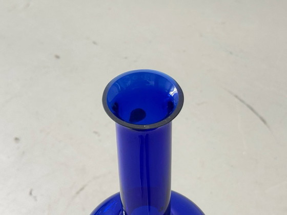 Image 1 of Jarrón azul cobalto de vidrio soplado a mano, década de 1970.