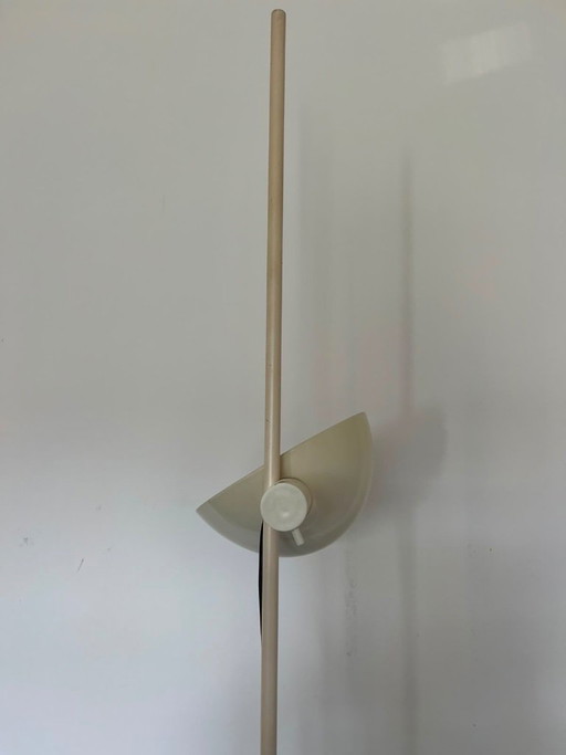 Vintage Martinelli Vloerlamp Model 2189 – Martinelli Luce, vloerlampen, Plastic, Metal (photo 2 of 6)