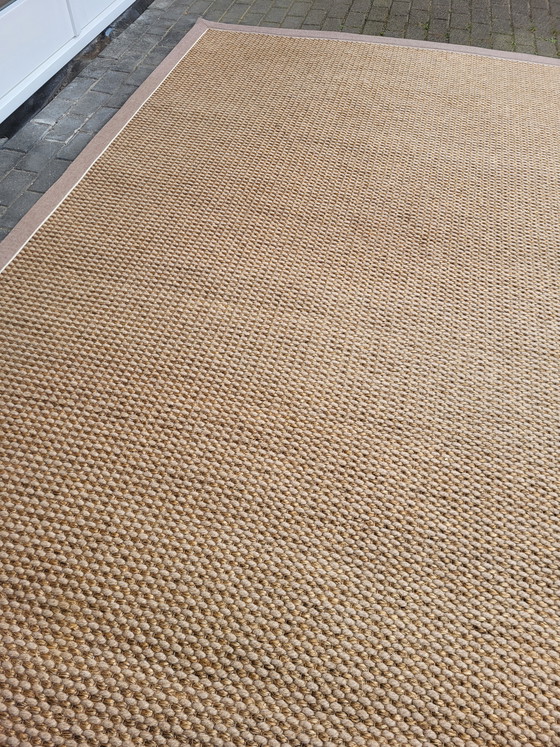 Image 1 of Tappeto Cunera 2,80 x 3,30 cm, in cocco, sisal ed erba marina.