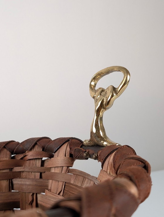 David Marshall Brutalist Splint Wood and Cast Brass Basket, 1970s – Decorative Objects, Leather (photo 15 of 15)