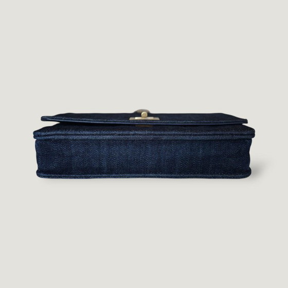 Image 1 of CHANEL PORTEMONNEE MET KETTING | DENIM