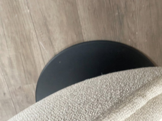 Image 1 of Artifort F510