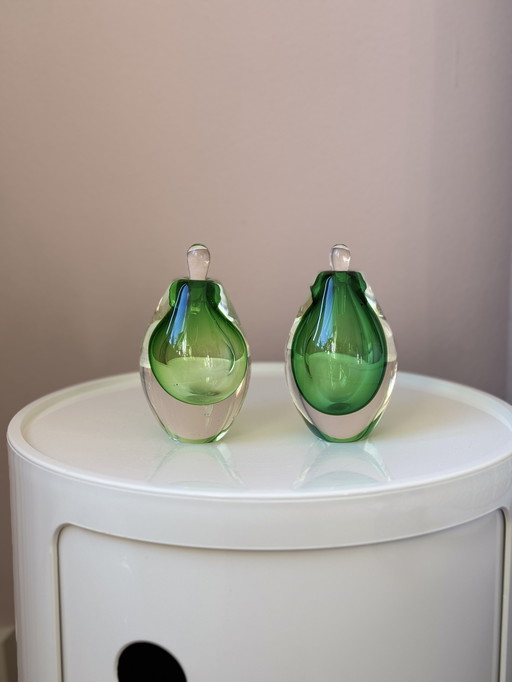 Set di bottiglie di profumo in vetro vintage, a forma di pera/goccia, verde – design scultoreo