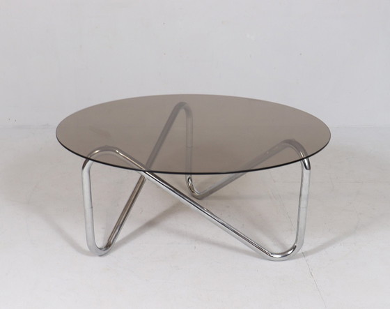 Image 1 of  Table basse française en acier tubulaire, Les années 1970