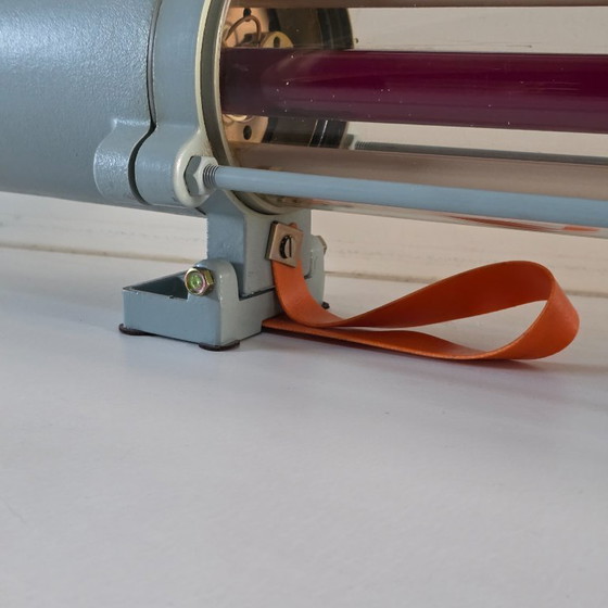 Image 1 of Funky lampada industriale GDR - VEB Leuchtenbau Wittenberg con luce magenta