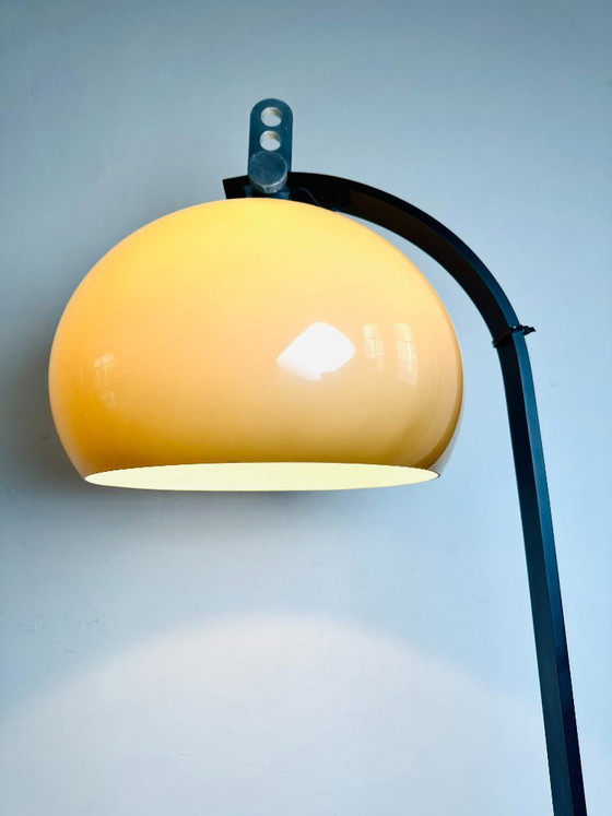 Mushroom Shade Floor Lamp by Dijkstra Lampen, The Netherlands, 1970s – Floor lights, Plastic, Metal (photo 3 of 7)