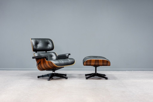 Eames loungestoel + voetenbank "jubileumeditie"