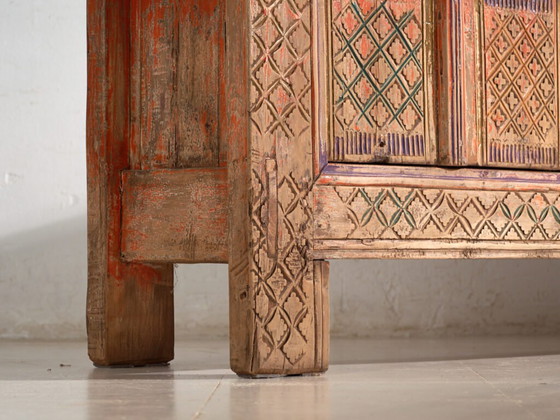 Antiker geschnitzter polychromer Unterschrank aus Tanne – Xinjiang, ca. 1900 – Sideboard (photo 15 of 39)