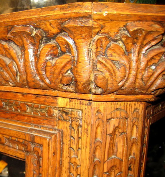 Carved wood Display cabinet with glass doors, Brown, Classicisme (photo 7 of 11)