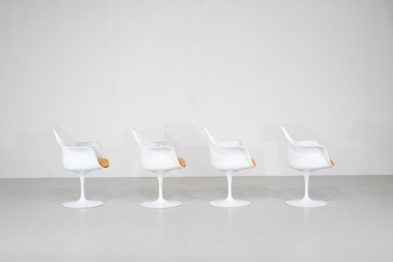 Image 1 of Juego de cuatro sillones Tulip de Eero Saarinen para Knoll International - década de 1960