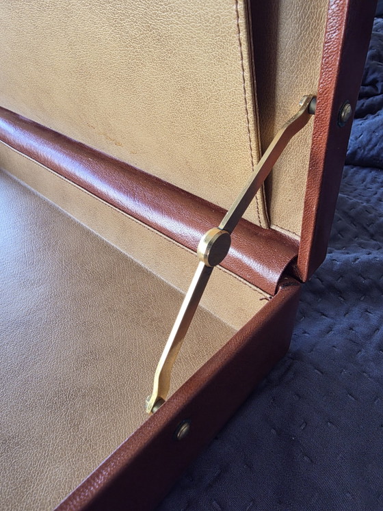 Elegant Vintage Leather Attaché Case – Decorative Objects (photo 4 of 9)