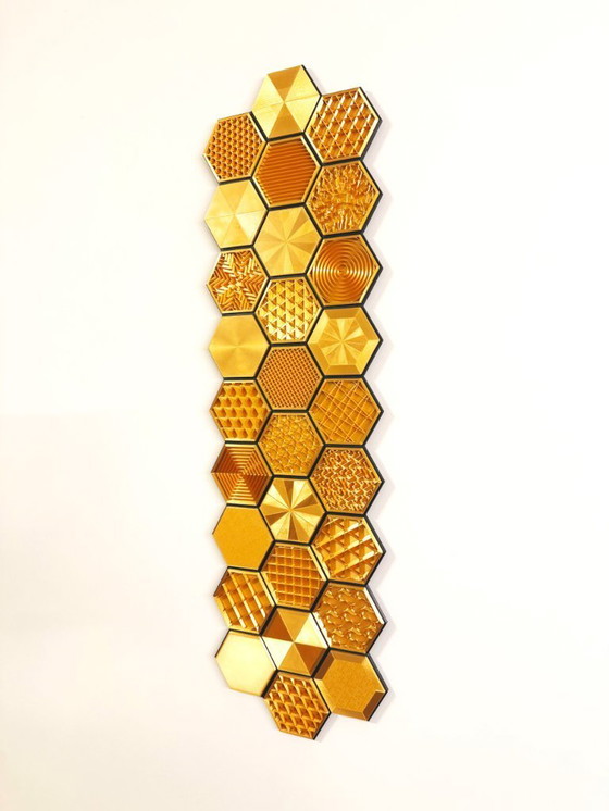 Image 1 of Gouden honingraat wanddecoratie | Hexagonale geometrische decoratie | Moderne wandsculptuur