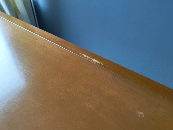 Image 1 of Leolux extendable dining table