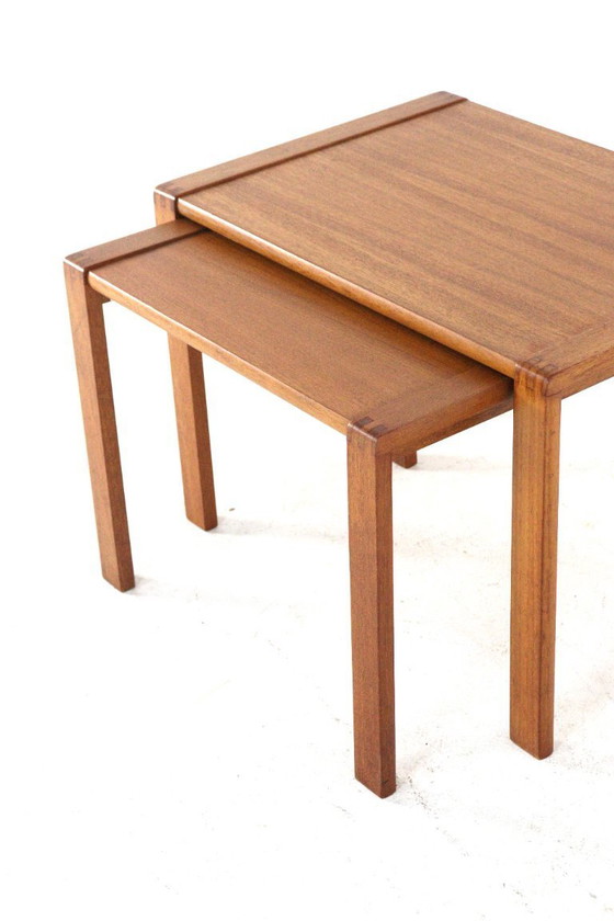 Image 1 of Set van 2 nesting tables bijzettafels Deens vintage
