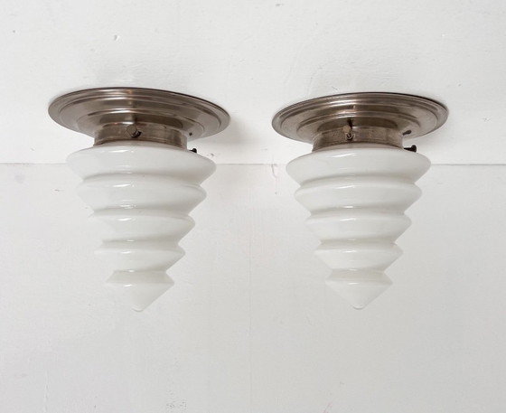 Image 1 of Set di 2 lampade da soffitto triangolari GISO, anni '60