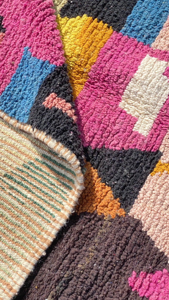 Image 1 of Uniek Handgemaakt Berber Tapijt – 100% Wol – 250 x 150 cm – Abstract & Kleurrijk Boujaad Design – Atlas Gebergte