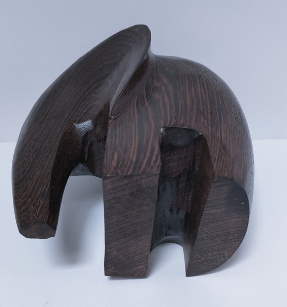 Image 1 of Dos esculturas de elefantes en madera preciosa.