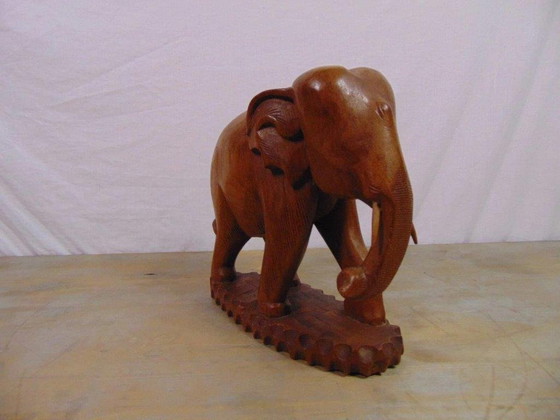 Image 1 of Éléphant en bois de Thaïlande 1970
