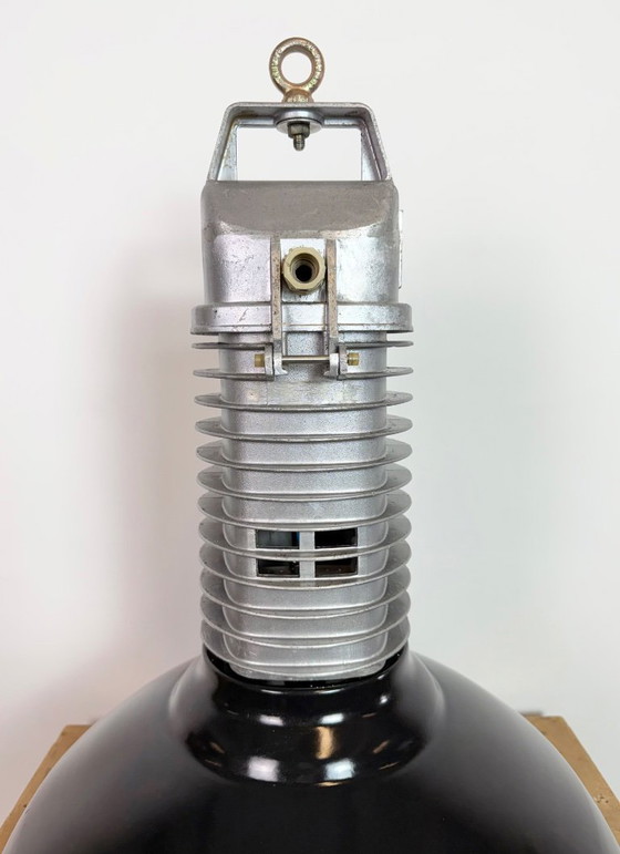 Image 1 of Grote industriële hanglamp van zwart emaille van Philips, jaren 60.