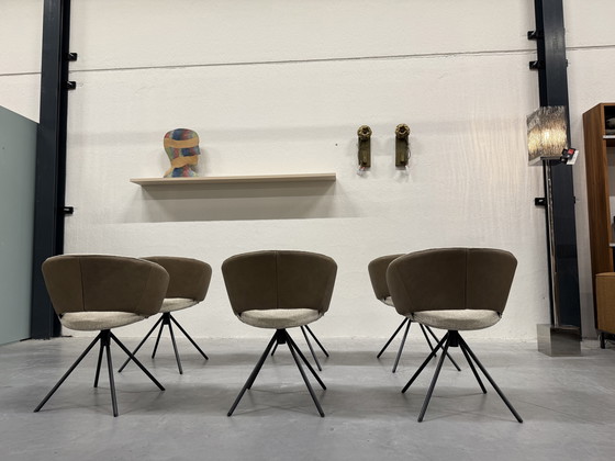 Image 1 of 6 Label van den Berg Lola Draai Chaises de salle à manger cuir tissu