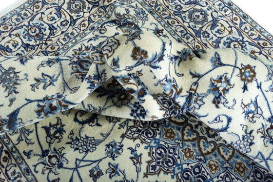 Image 1 of Alfombra oriental Nain 9La anudada a mano con contenido de seda - 303 x 197 cm